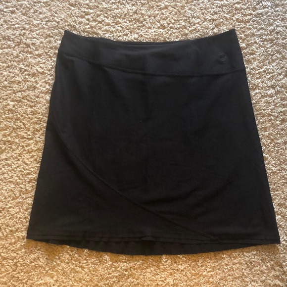 Mountain Hardwear Dresses & Skirts - Women’s XL Mountain Hardwear Better Butter skirt